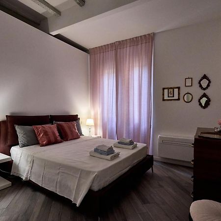 La Torre Lunga -Smart Working- 150 M Dalle-From Due Torri-Two Towers Болоня Екстериор снимка